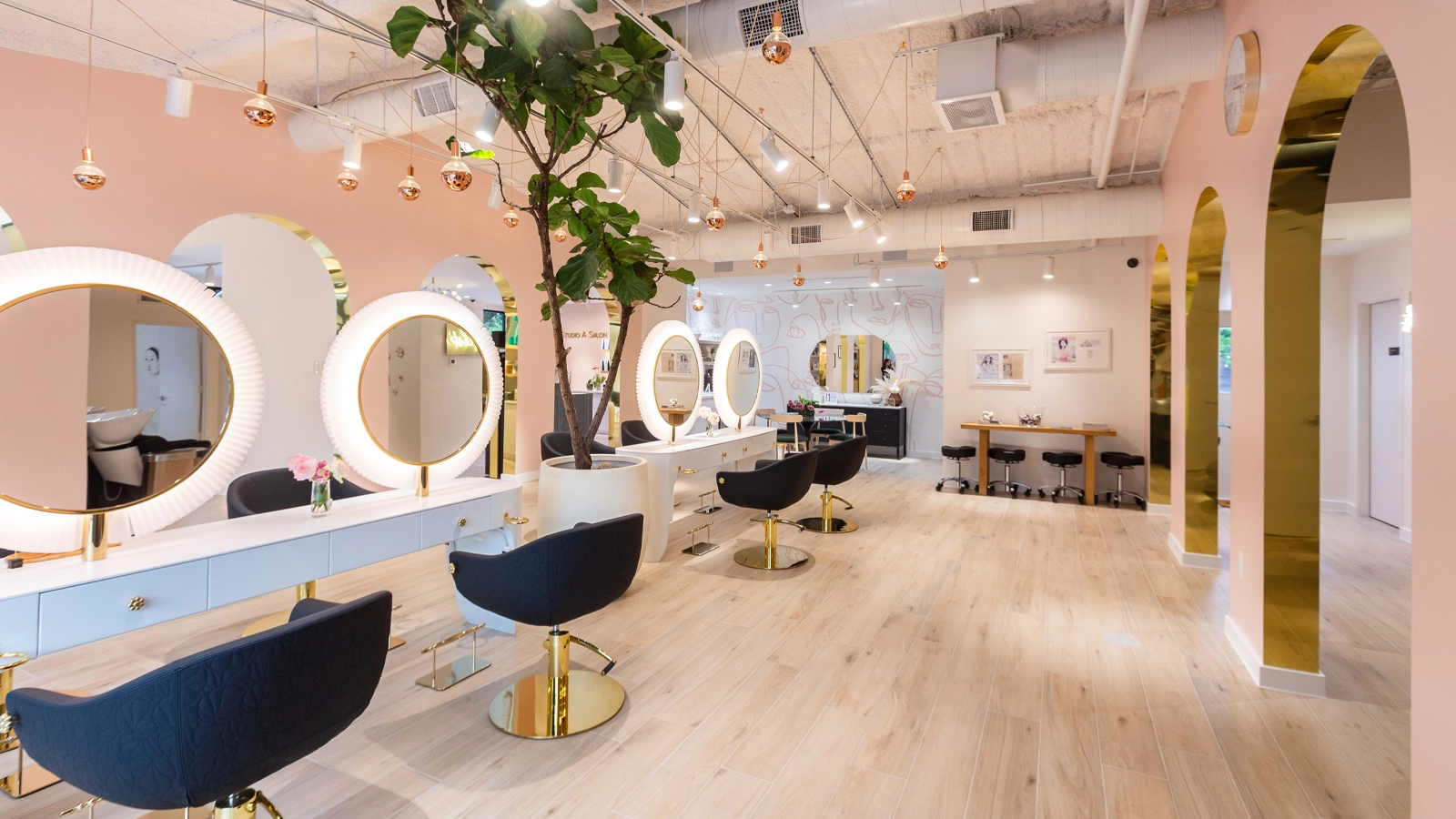Transformación capilar Kuchi Salón